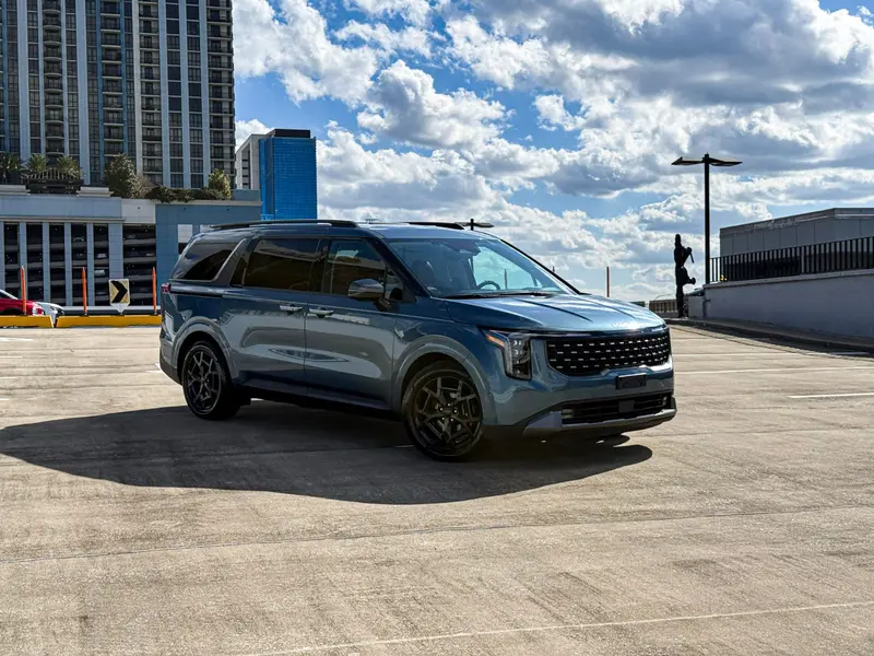 Blue 2025 KIA Carnival (Minivan) available to rent in Orlando