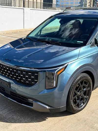 2025 KIA Carnival