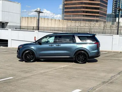 2025 KIA Carnival