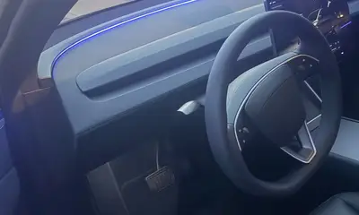 2026 Tesla Model Y Premium (Grey)