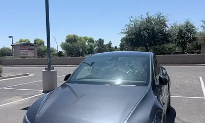 2026 Tesla Model Y Premium (Black)
