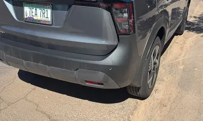 2025 Nissan Kicks Gray