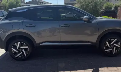 2025 Nissan Kicks Gray