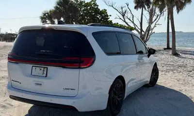 2023 Chrysler Pacifica