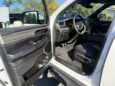 2022 Jeep Wagoneer